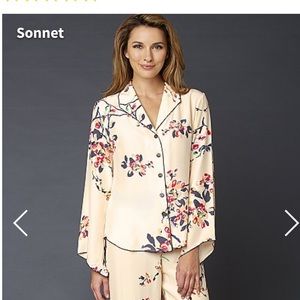 JULIANNA RAE 100% Silk Sonnet Floral Pajama Top
